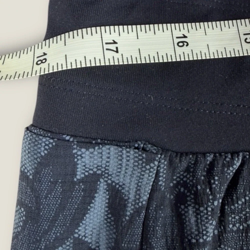 Athleta Trekkie North Jogger Size 14 Blue Floral Jacquard Stretch Hiking Pant - Picture 4 of 7